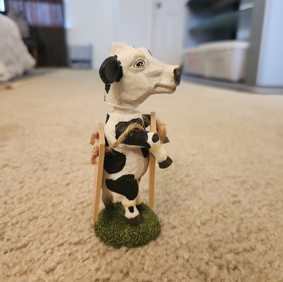 Virginia Cavaliers CHICK-FIL-A COW BOBBLEHEAD CFA Chickfila - Picture 2 of 5